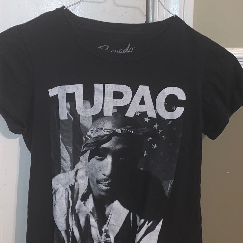 Tupac vintage shirt